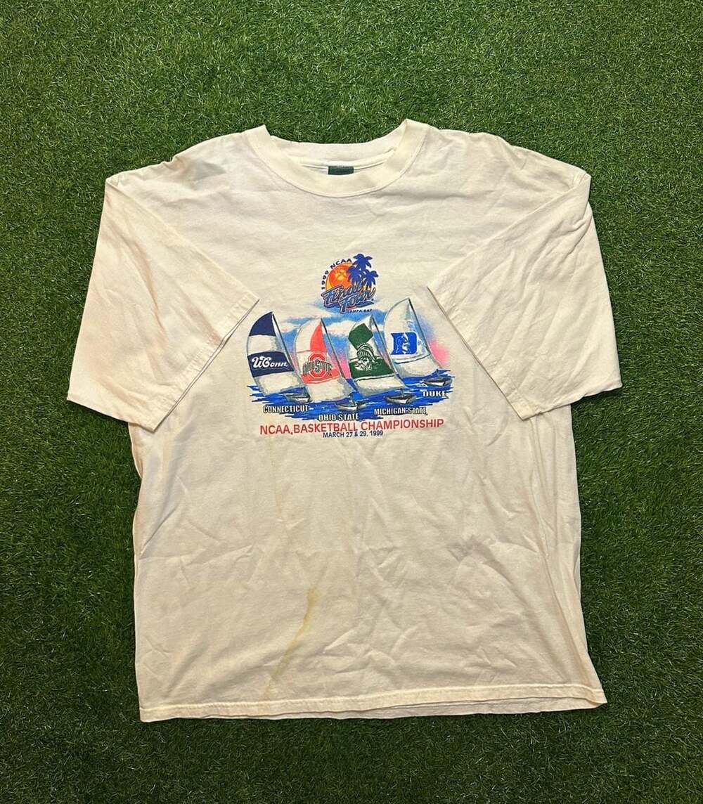 Vintage 1999 NCAA Final Four Basketball Championship Sailboat T-Shirt